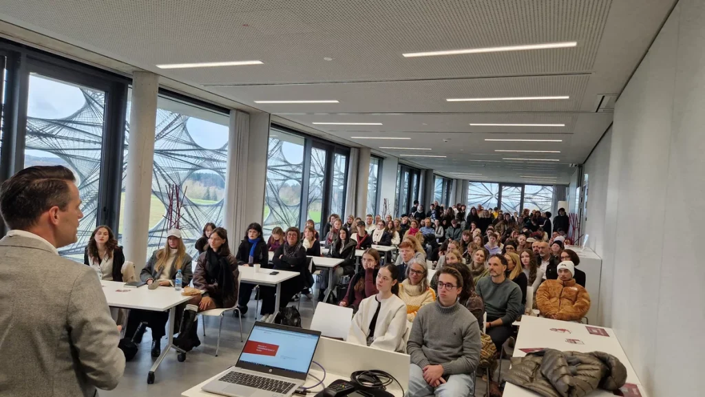 StudienInfoTag: TEXOVERSUM bietet spannende Einblicke in Studienangebot